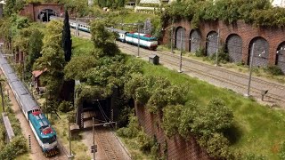 Eisenbahn und Züge in Italien: Eine wunderschöne Spur H0 Modelleisenbahn-Anlage