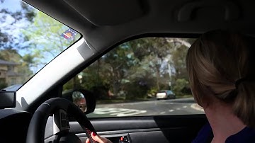 Understanding the mechanisms of selective attention: Insights from the Reach-to-Touch Paradigm