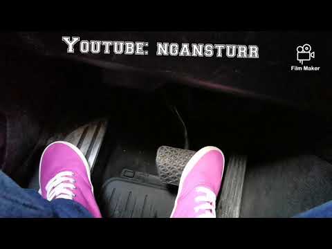 Bmw440 Sneaker Rev & Pedal Pump