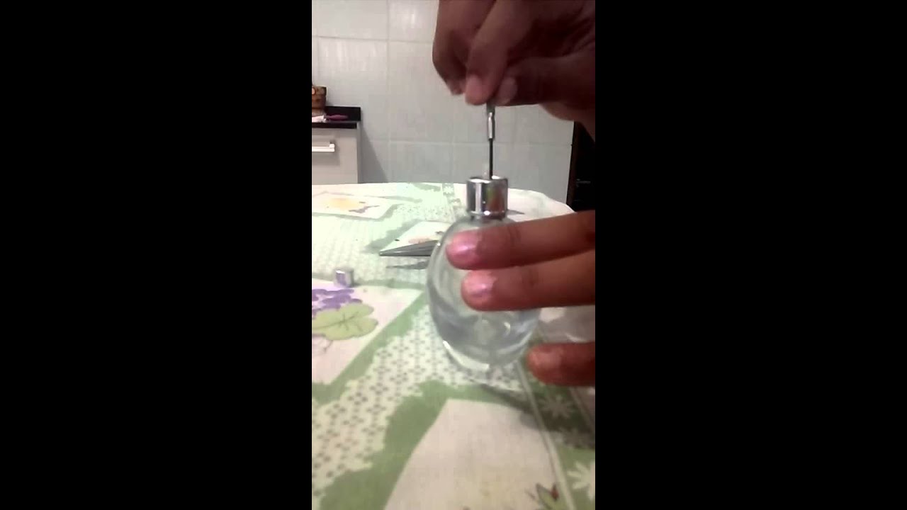 Como encher um frasco de perfume lacrado?