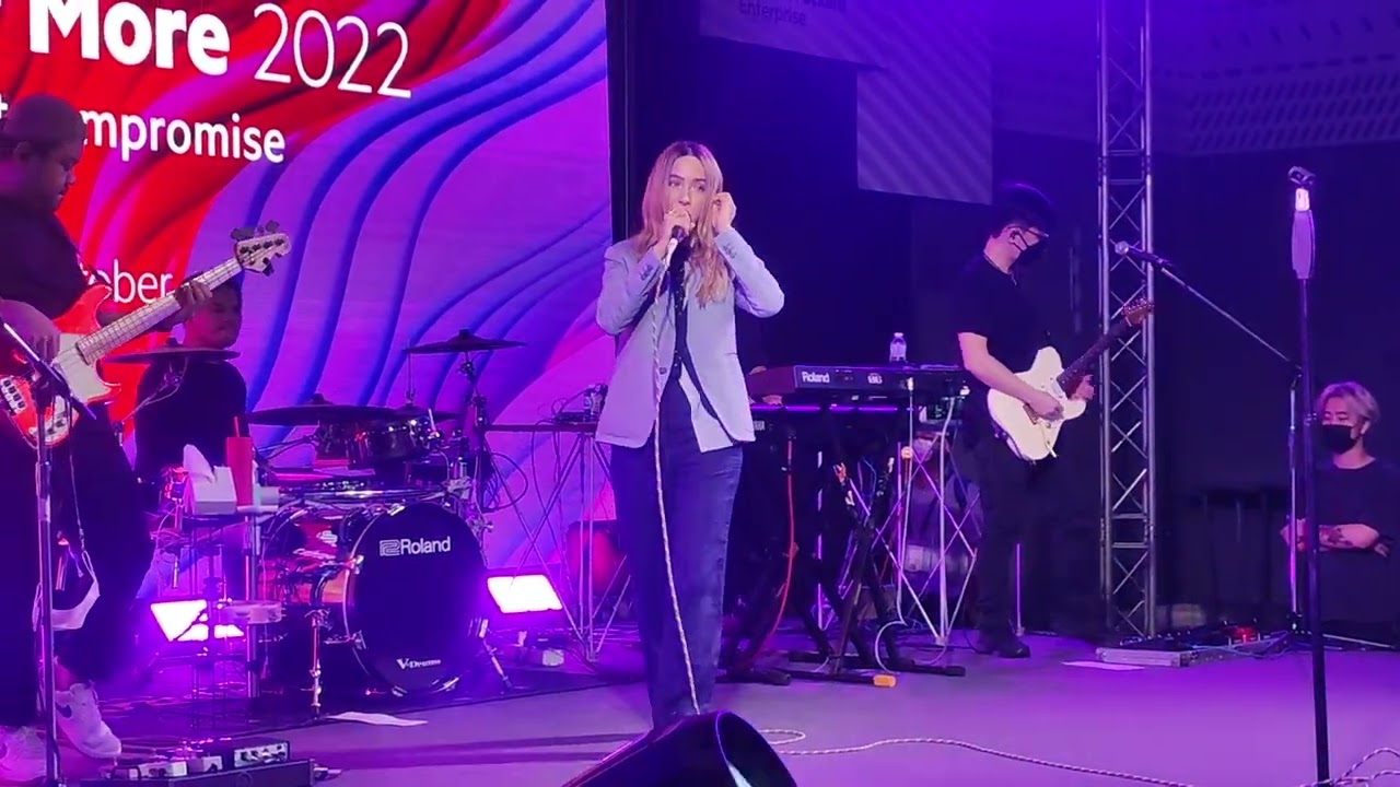 ริบบิ้นเลิฟคัลเลอร์แบล็ค กับครั้งแรกในการเล่นเพลงนี้ในคอนเสิร์ต