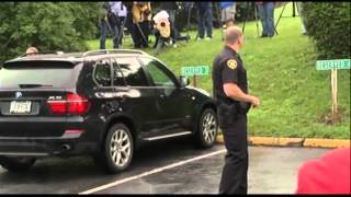 Raw Video: Sandusky Arrives As Trial Begins