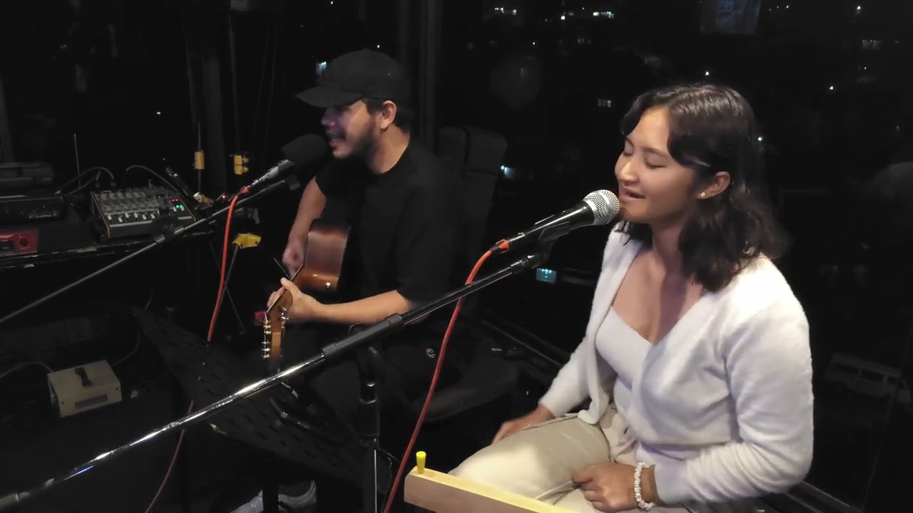 Maroon 5 — Sunday Morning cover song by SYNC band at HornPub Baguio Live Music