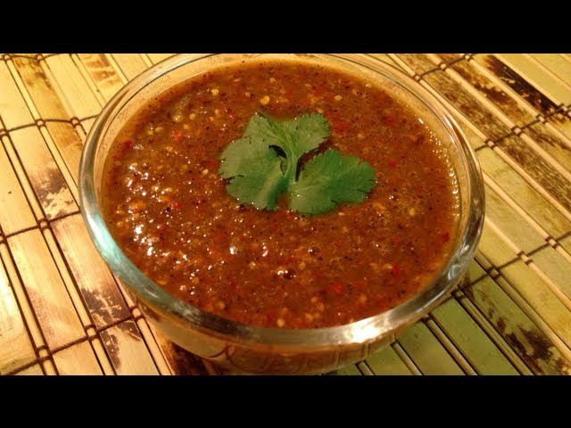 Salsa Roja de tomatillo y chiles de arbol receta - YouTube