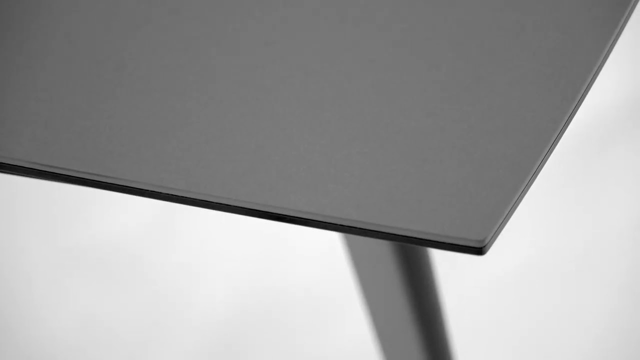 tavolo allungabile top in ceramica e gambe in metallo verniciato grigio