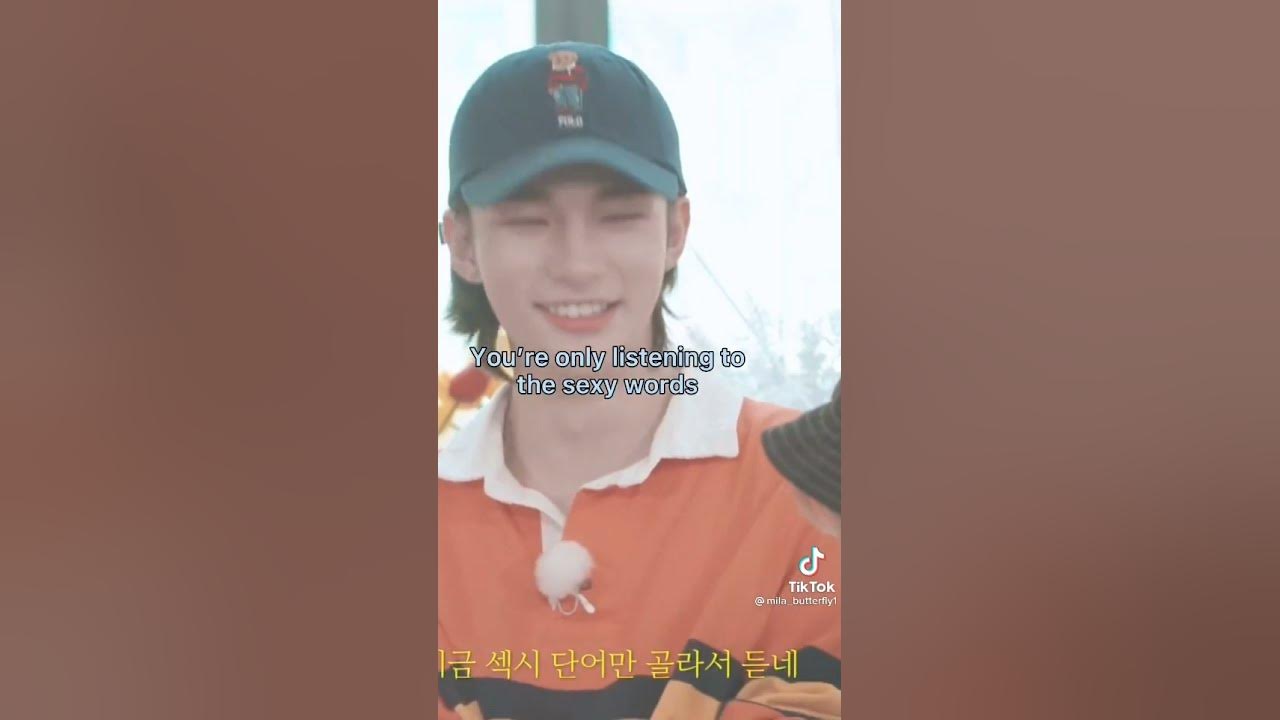 stray kids’ reactions to red lights by hyunjin and chan stray kids’ reactions to red lights by hyunjin and chan