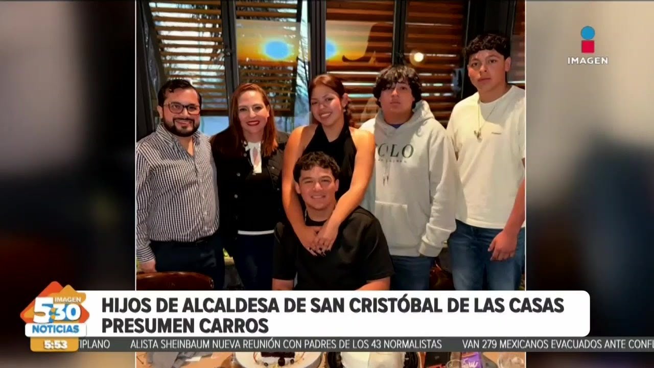 Hijos de la alcaldesa de San Cristóbal de las Casas reciben como regalo dos Audi S5 | Noticias 5:30