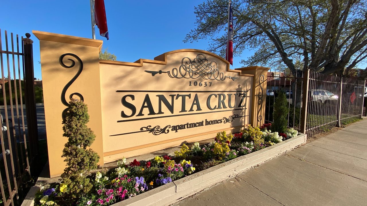 Virtual tour of a studio at the Santa Cruz