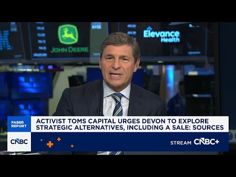 Activist Toms Capital urges Devon Energy in letter to explore alternatives, including a sale
