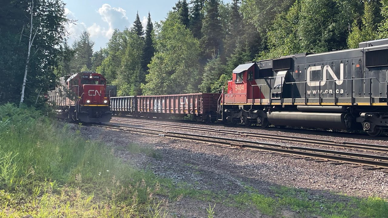 2 crews at Partridge yard Canadian national - YouTube