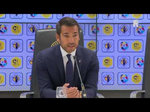 Van Bronckhorst over blessure Kenneth Vermeer