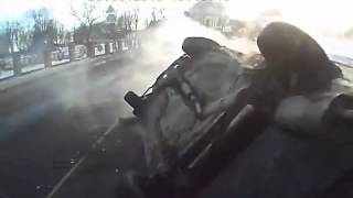 Водитель Audi не справился с управлением ДТП! Авария! Видеорегистратор Водитель Audi не справился с управлением ДТП! Авария! Видеорегистратор