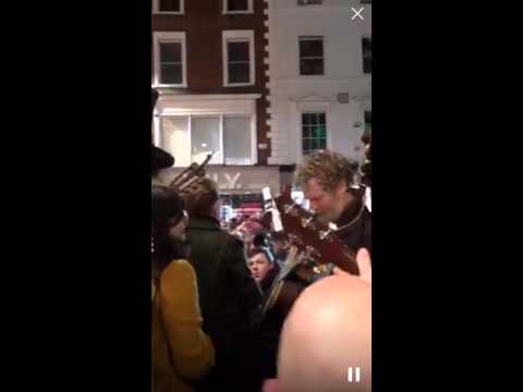 Bono / Grafton Street / 2015 via The Script