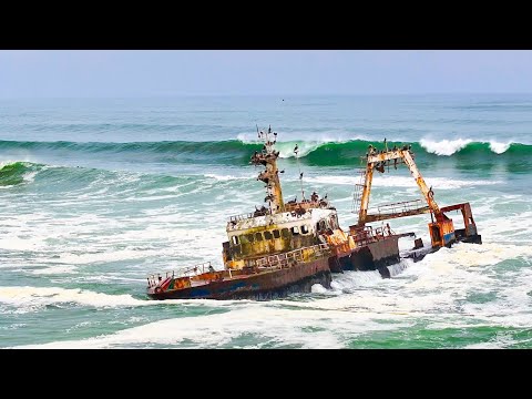 WE SURFED A MASSIVE SHIPWRECK IN SOUTH AFRICA