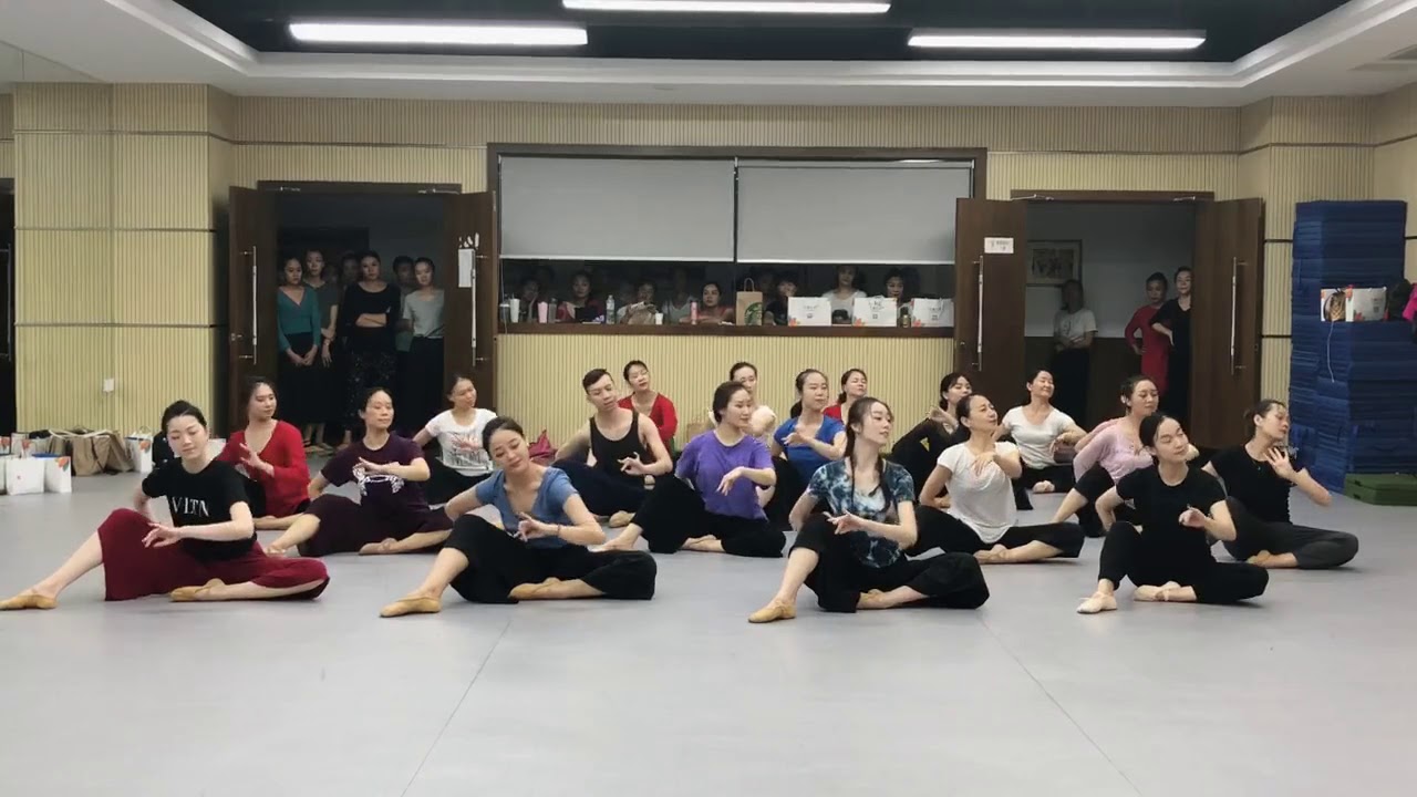 北京舞蹈學院·古典舞課堂，收藏！好好學！