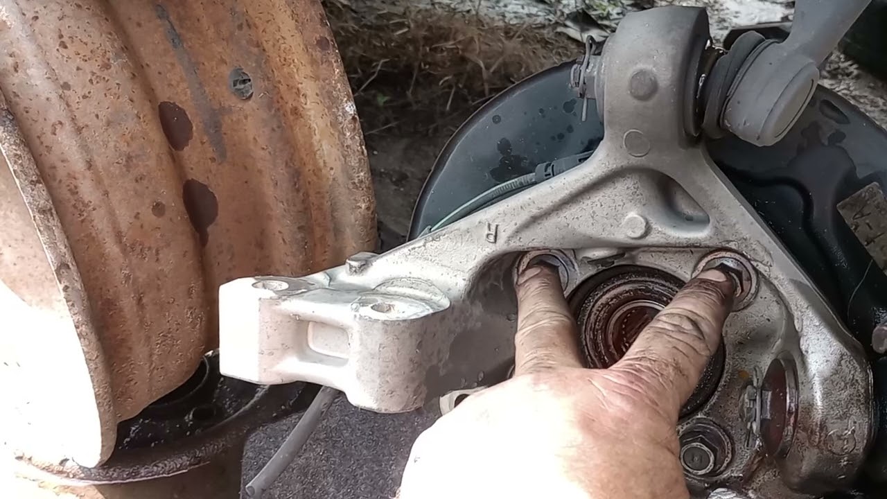 Лайфхак по снятию переднего ступичного подшипника Toyota Prius 04-09