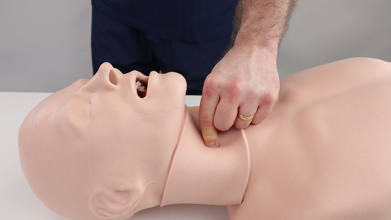 How to perform the Sellick Manoeuvre with Dr Ciaran McKenna