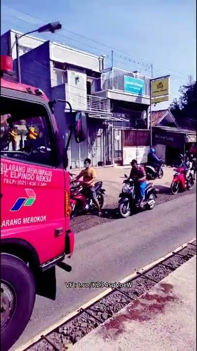 REELS STORY WA WES ANGEL ENTAH SIAPA YANG SALAH KU TAK TAHU 🤣😜