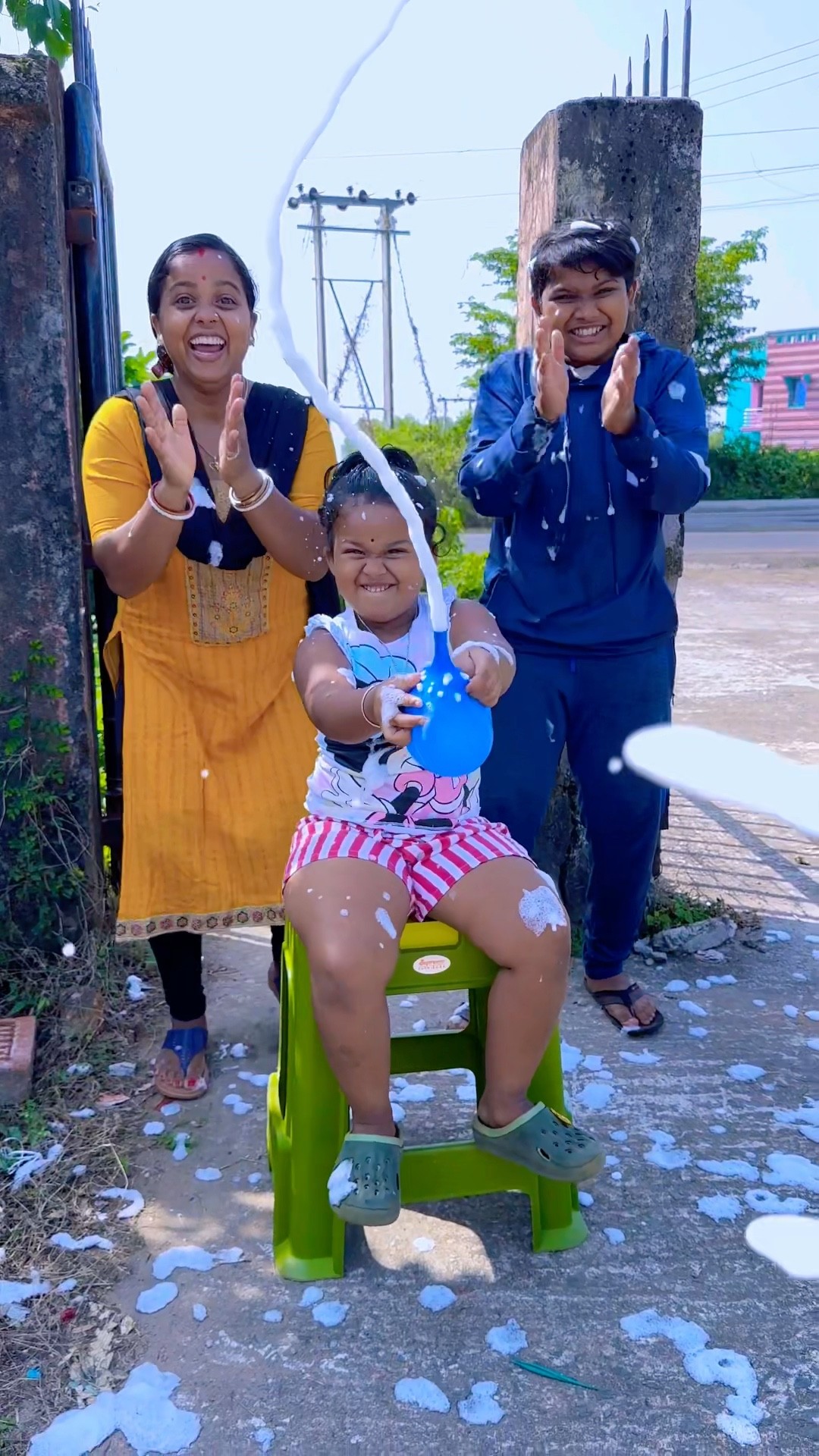 Tum Barish Ban Jana?Mummy and brother Love ❤️#mistihappylifestyle #shorts #vital #shortvideo