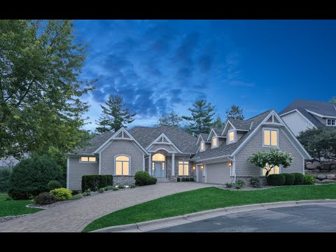 8967 Mariabo Circle, Bloomington, MN home video tour