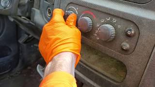 2003 Dodge Ram 1500 Blower Motor Fuse & Troubleshooting