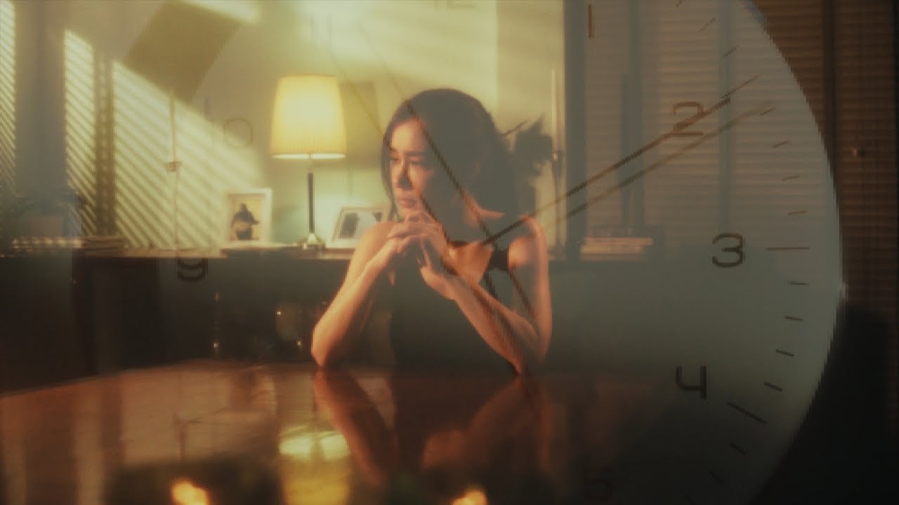 ปกเพลง อยากหมุนเวลา (Cover Version) — NICOLE THERIAULT