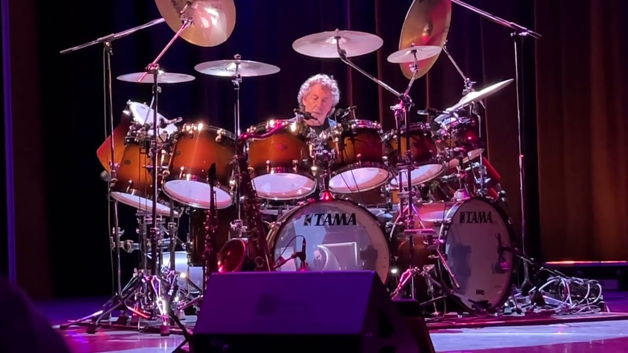 Simon Phillips -Drum solo-