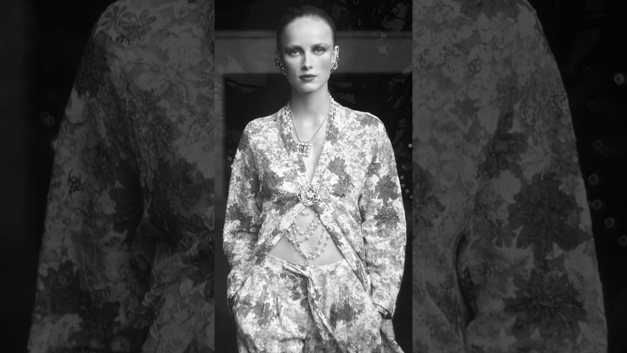 The film of the CHANEL Spring-Summer 2024 Ready-to-Wear collection directed by Inez & Vinoodh.