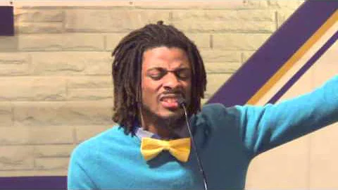 Phillip Bryant singing and ministering "A Wonderfu...