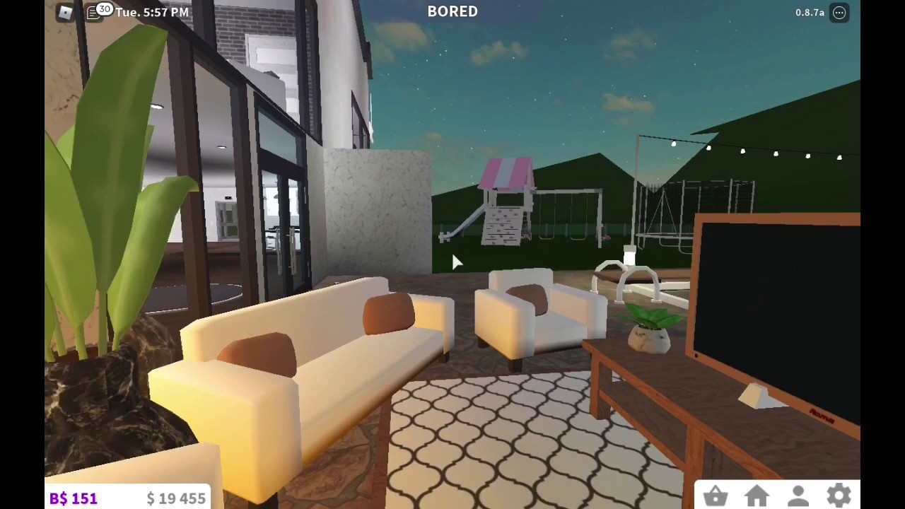 Asethic Bloxburg Backyard ( 45k ) - YouTube