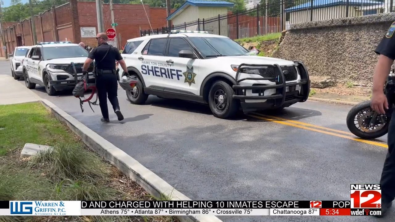 Man arrested after motorcycle chase and drug discovery - YouTube