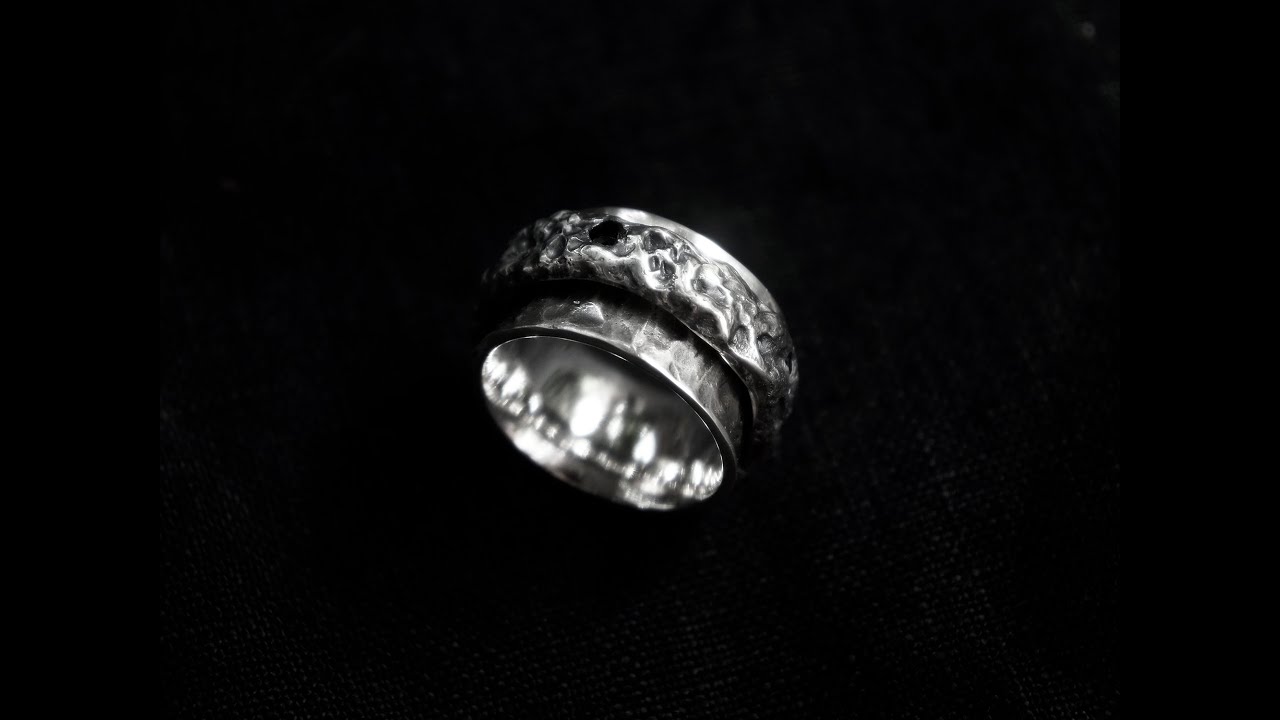 Scintilla | ooak silver spinner ring with black spinel stones by INNERSTONE  