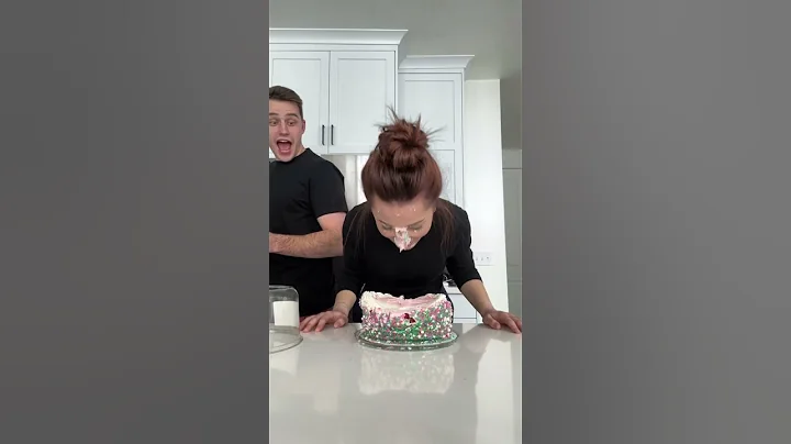 Smashing my face into cake