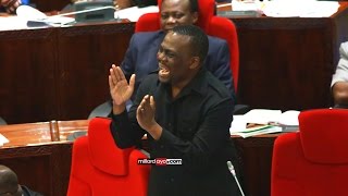 Zitto Kabwe Aliposimama Kwa Dakika 10 Kuhusu Muswada Wa Habari