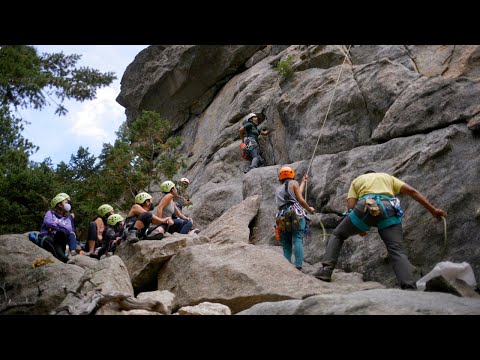 Videó: A Outdoor Research & Bug Nélküli Nadrágja Nőknek - Matador Network