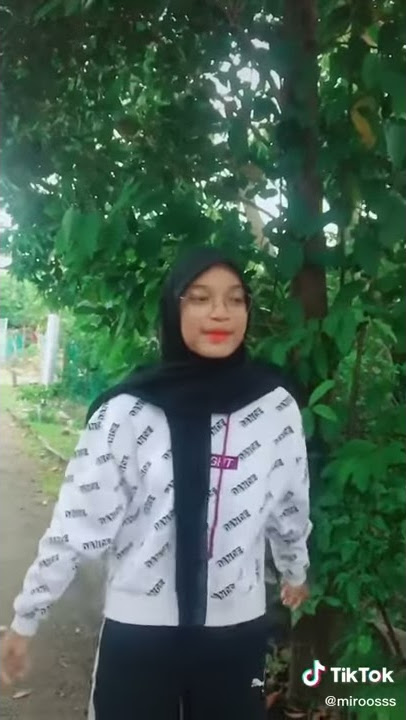 Awek tudung