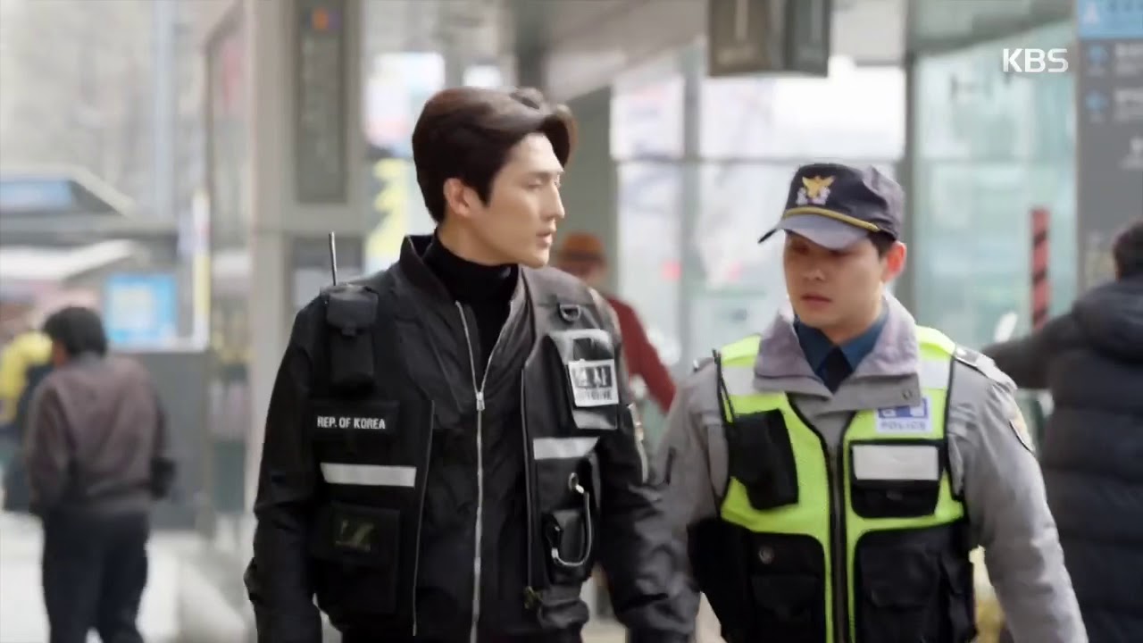 왼손잡이아내  왼손잡이형사 배우 김명기 용기패기명기 형사전문배우