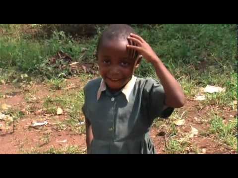 Video: Ninawezaje kumtuliza mtoto wangu?