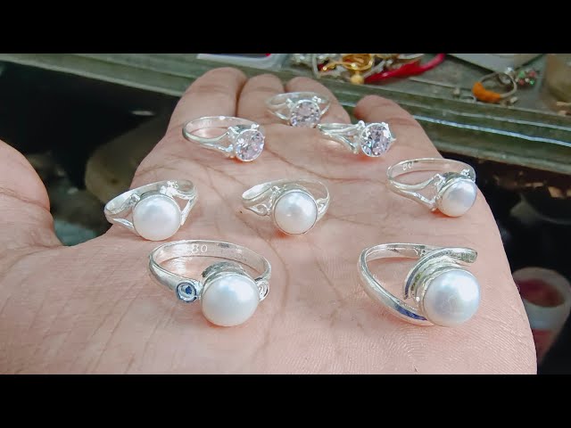 कर्क राशि भाग्य रत्न (चांदी निर्मित), Kark Rashi Bhagya Ratna Ring with  Silver, Lucky Moti Ratna Ring in Silver | Gemuncle.com