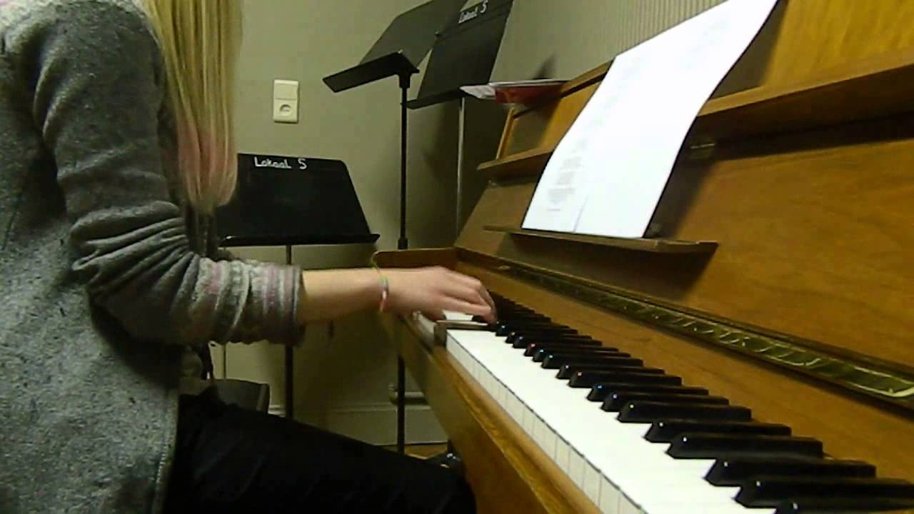 A Trophy Father's Trophy Son - Sleeping With Sirens piano cover