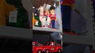 Outdoor Christmas Decor at Lowe s Home Improvement