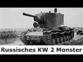 Soldat erklärt den KW 2 Panzer der Roten Armee im 2. Weltkrieg