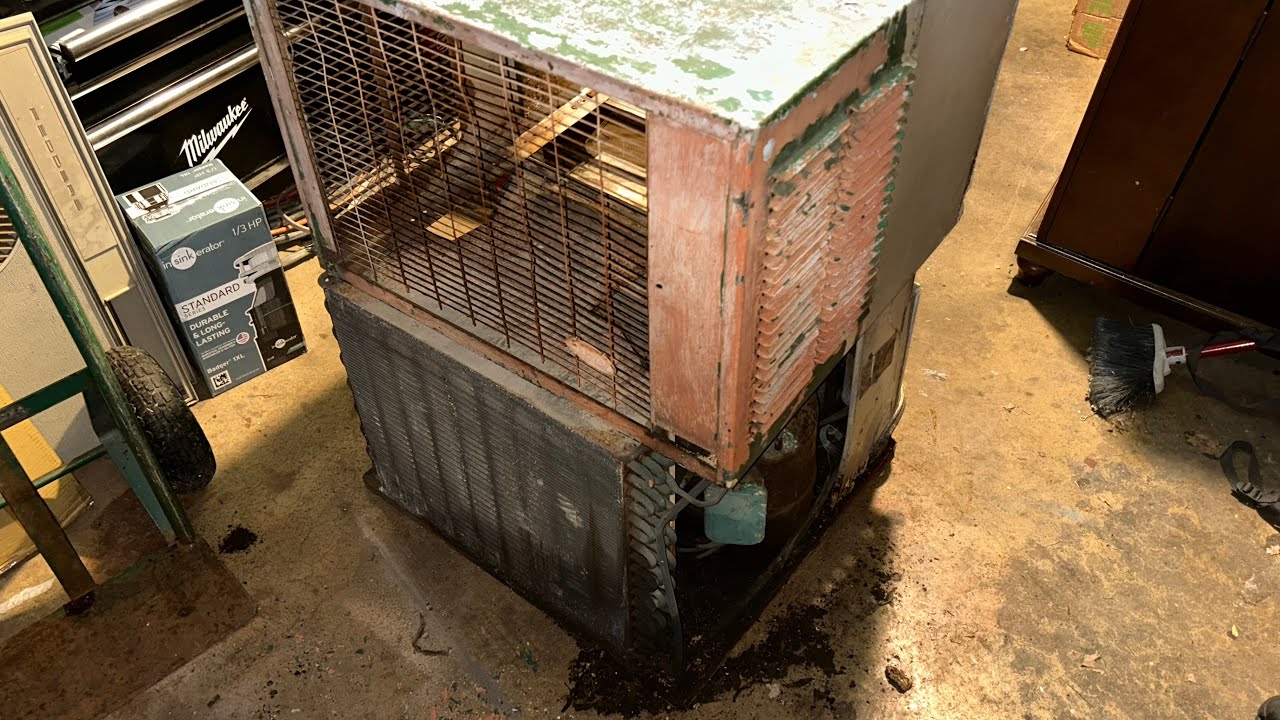 1963 Carrier 17,000 BTU  Vintage Room Air Conditioner With RARE Carrier Branded Carlyle Compressor!