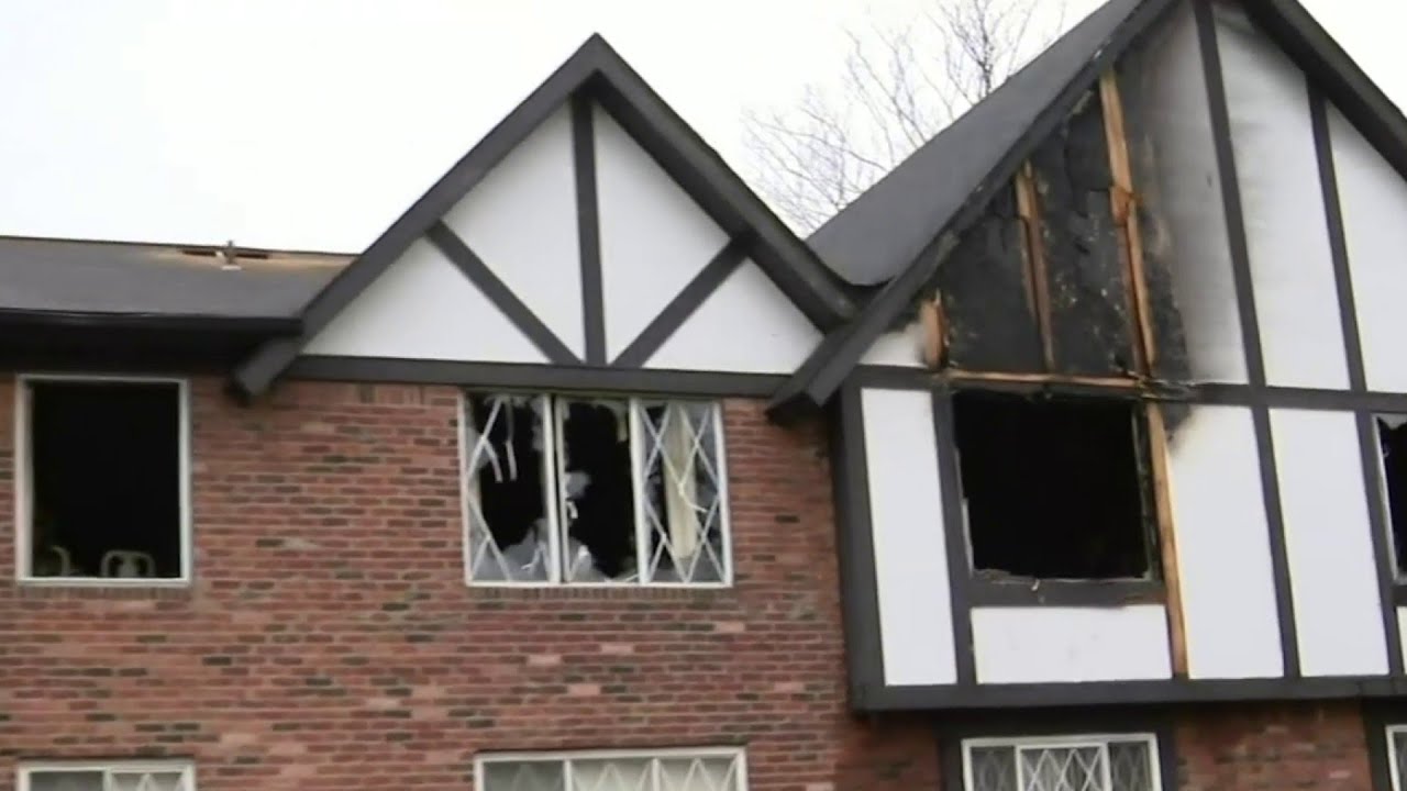 At least 30 displaced by apartment fire in Southfield YouTube