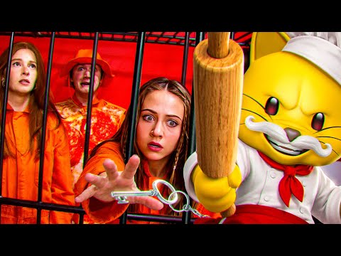 Escape The Pizzeria IN REAL LIFE (Roblox) - Thinknoodles Reacts!