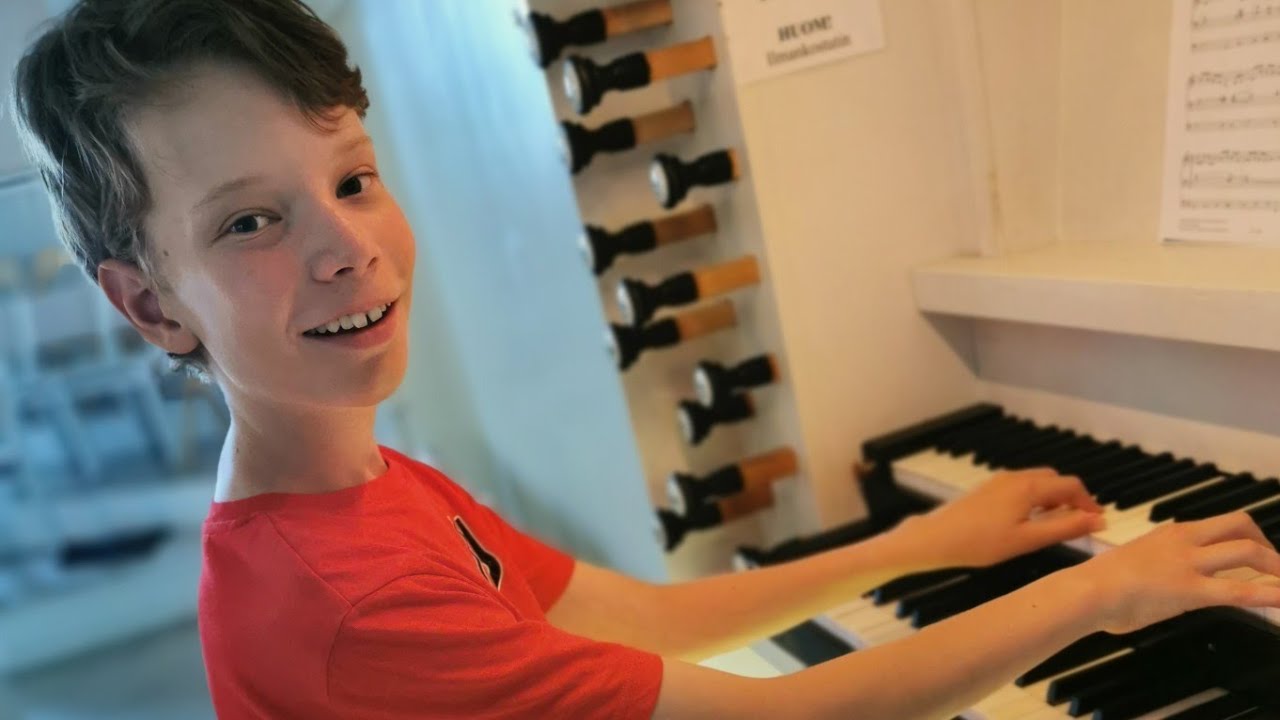 LUNCHMUSIK I EKENÄS KYRKA med organist Elis Helenius 30.7.2025