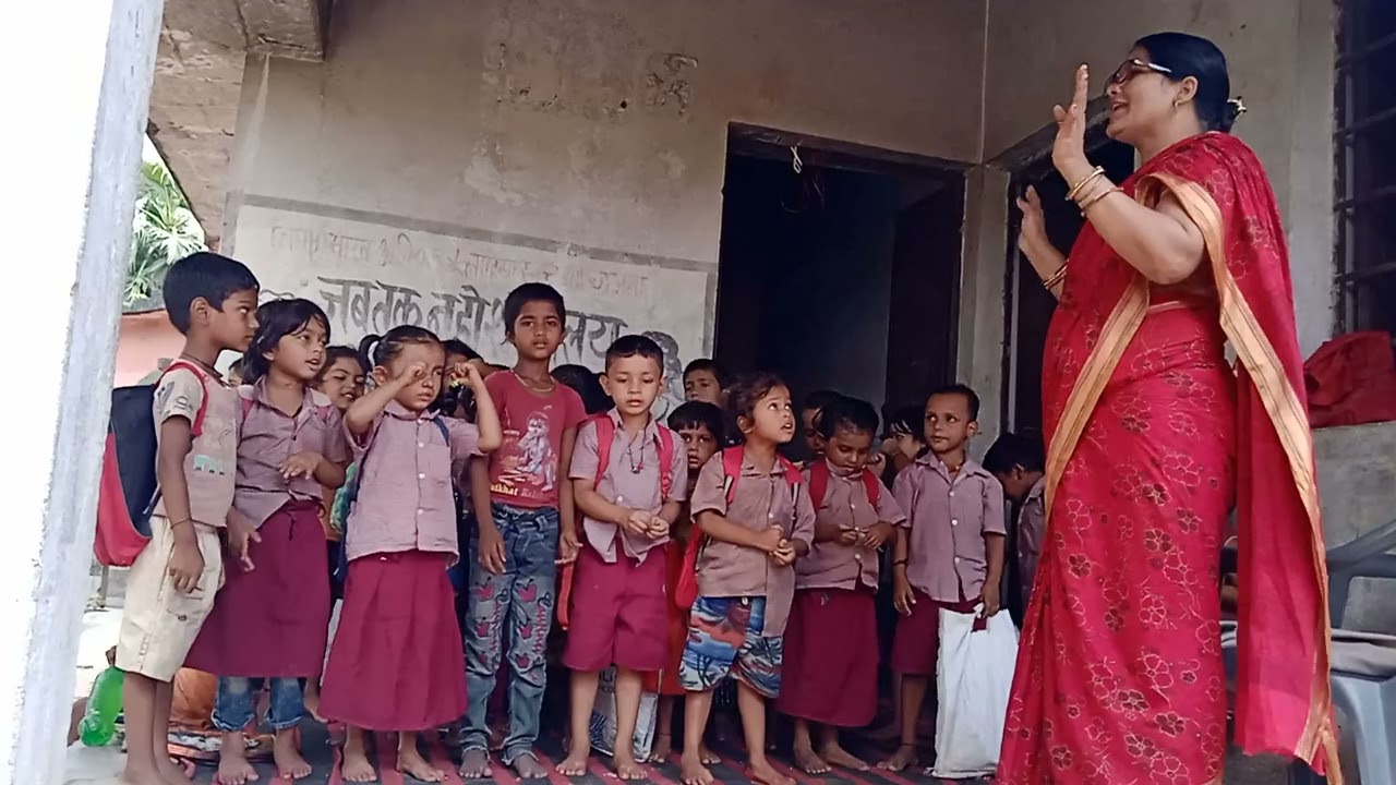 मैं एक छोटी सी कठपुतली