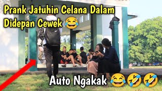 Prank Jatuhin Celana Dalam Didepan Cewek - #prankprobolinggo