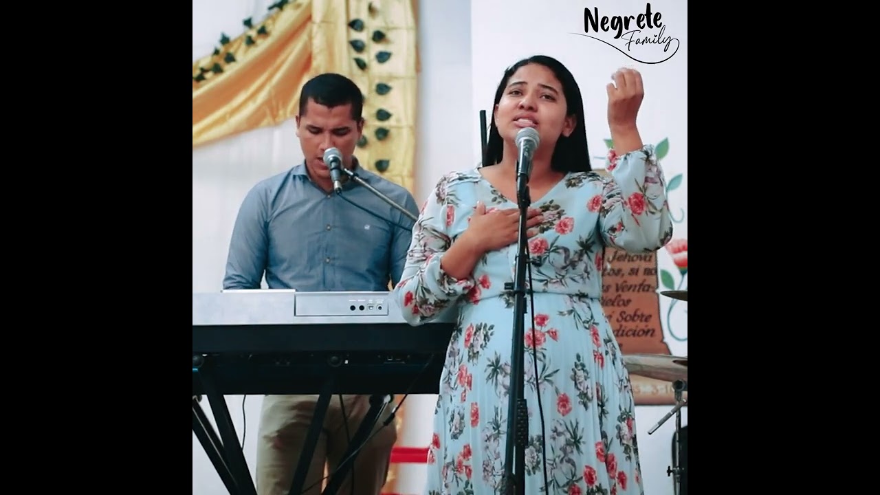 Siempre Feliz - Dúo Hermanos Devia (Cover Negrete Family)