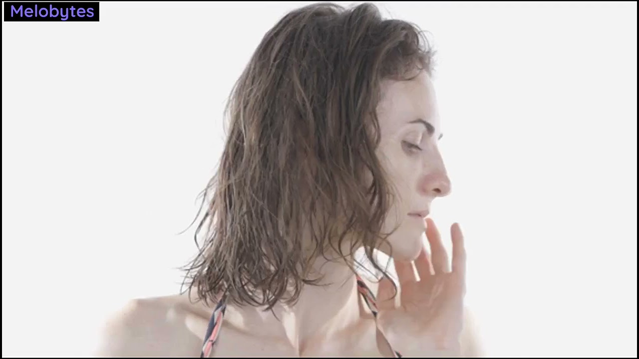 Νέο τραγούδι  Συγκρότημα Craters  ¨ He doesn't kiss   ¨  25 02 2026  Στίχοι     Μουσική Α. Ντομάτας